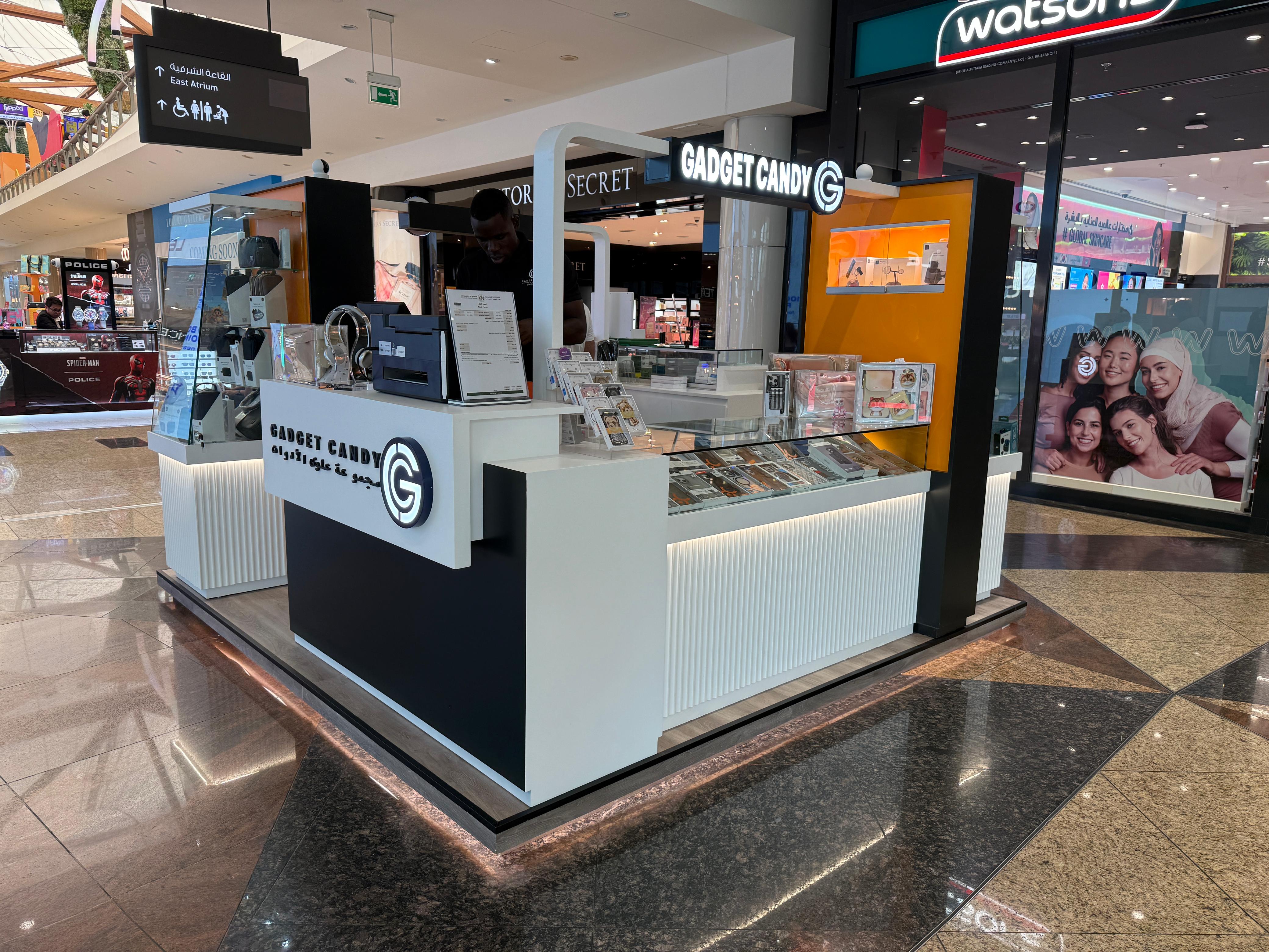 Gadget Candy — interior perspective — Al Ghurair / Sahara Centre
