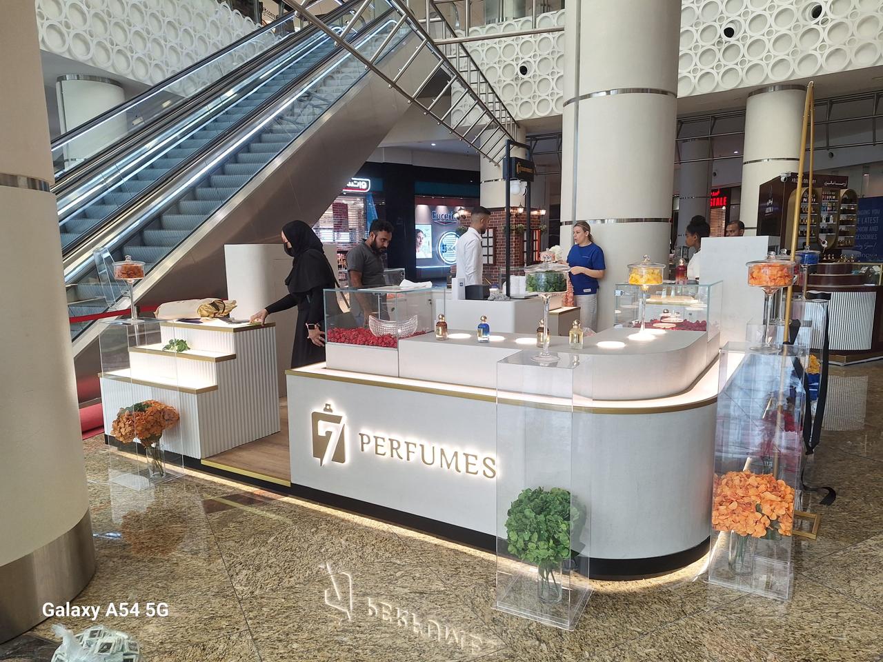 7 Perfumes — feature shelving — Sahara Centre